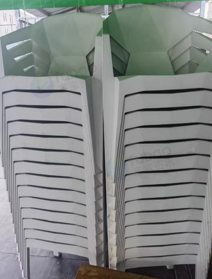 北京地区处理大排档塑料桌椅、实木桌凳