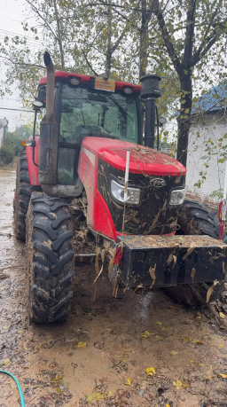 菏泽地区处理东方红LN2004拖拉机
