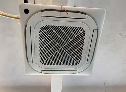 河池地区处理两台中央空调