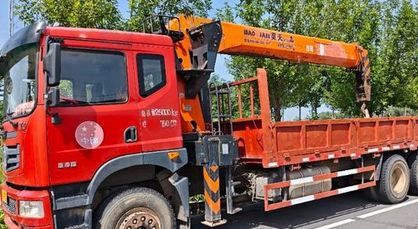 郑州地区处理昊天12吨四节臂吊车