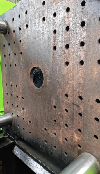 佛山地区处理工厂两台伊之密注塑机