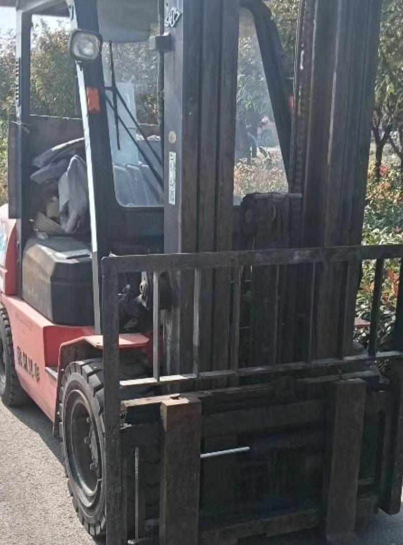 阜阳地区处理3.8吨杭叉