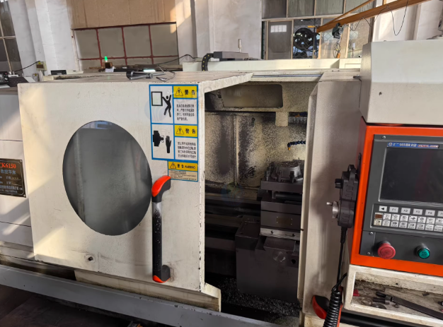 无锡地区工厂处理云南6150数控车床2台