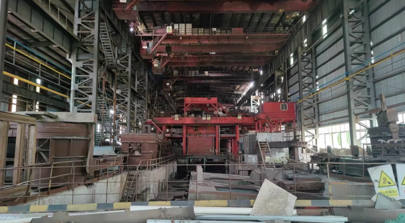 连云港地区工厂处理不锈钢板坯双流连铸机2套、850板坯轧机1套