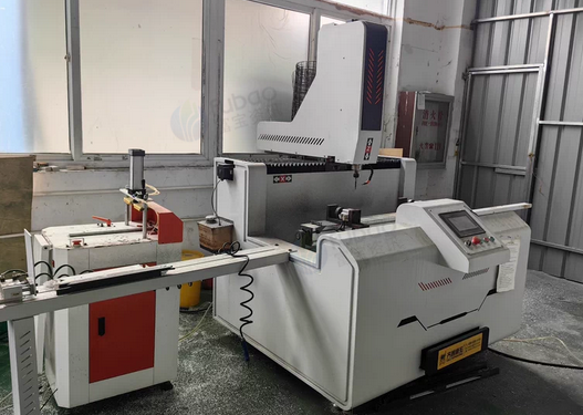 上海地区工厂处理整套门窗加工设备