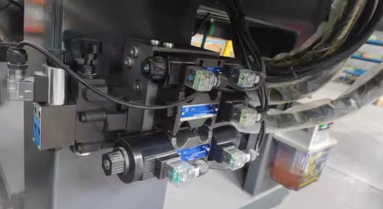 金华地区处理恒威260T注塑机