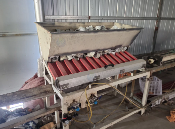 盐城地区工厂处理台钢胶带复卷机一套