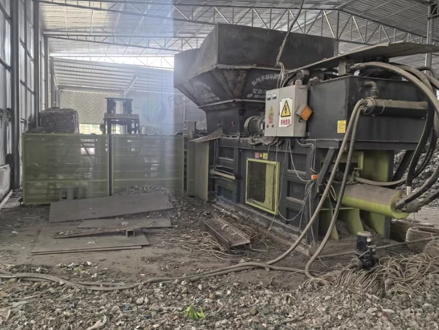 成都地区处理250型全自动打包机、叉车