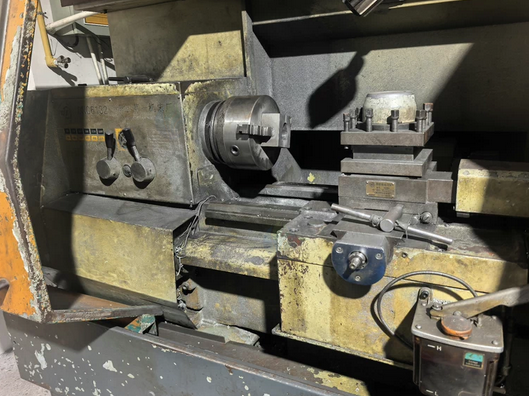 金华地区工厂处理2台6135数控车床