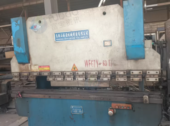 青岛地区处理63吨2500折弯机