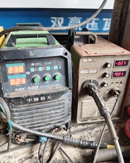 凉山地区处理两台气保焊机