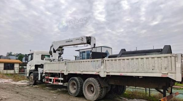 成都地区处理19年三一旋挖机、中联10吨4节吊机