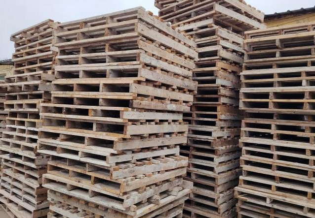 商丘地区处理一批叉车堆货木拖板