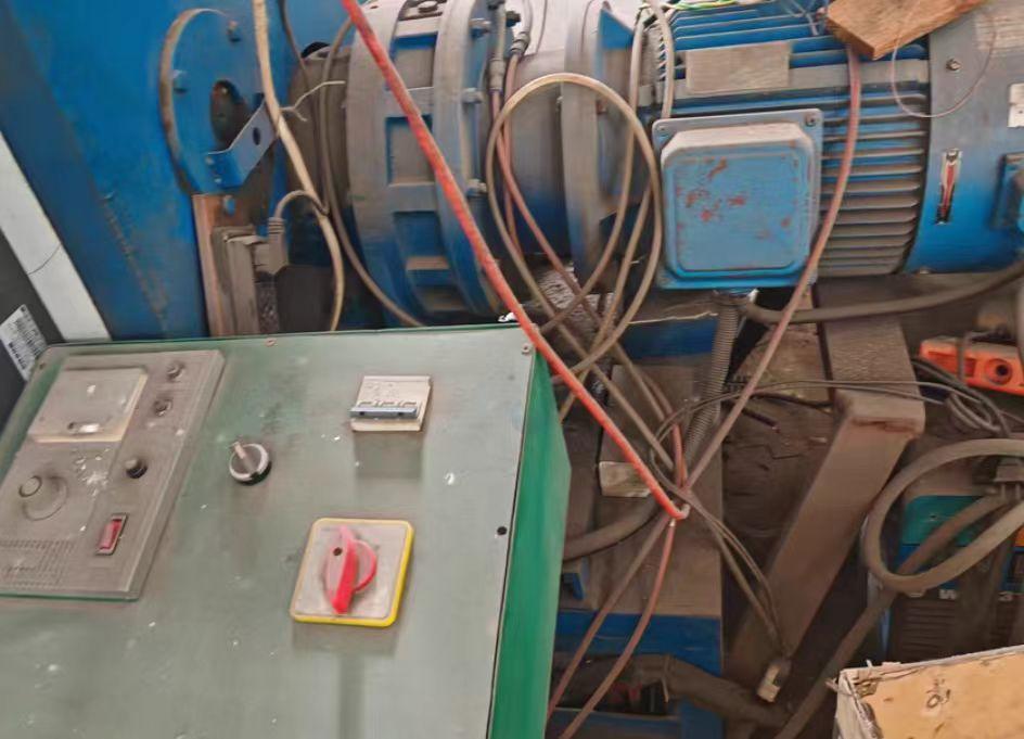 南阳地区工厂处理铜铝箔绕机、工业烤箱、真空浇注罐