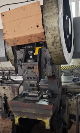 青岛地区公司处理冲床 剪板机 折弯机