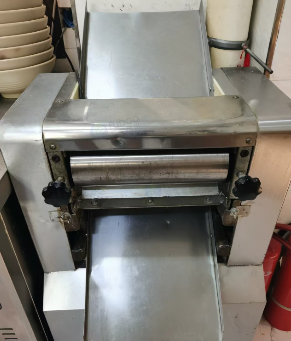 长春地区店铺处理两台压面机、和面机