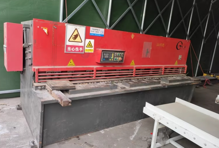 东莞地区处理固诚QC12Y-3200ⅹ6剪板机