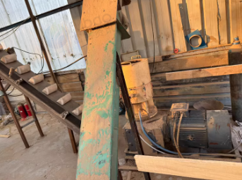 潍坊地区工厂处理颗粒机 破碎机 小型多片锯 定尺锯 推台锯