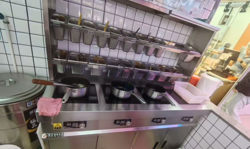 长春地区店铺处理爱宝点单机、宥彩打印机、四门冰箱、冷藏保鲜柜