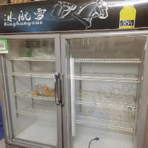 通化地区处理双开门展示柜