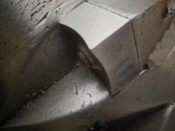 镇江地区工厂处理单液压推进撕碎机