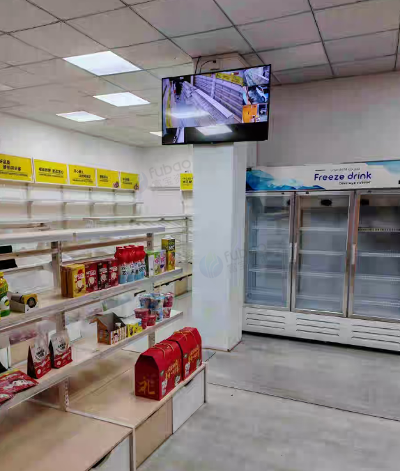 邵阳地区店铺处理饮料冰柜2台、收银机2台等零食店设备