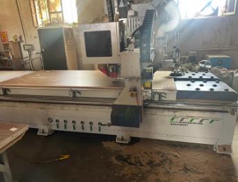 潍坊地区工厂处理封边机 侧孔机 数控开料机等全屋定制全套设备