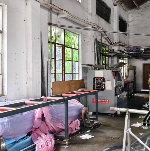 苏州地区工厂处理门窗加工设备14台