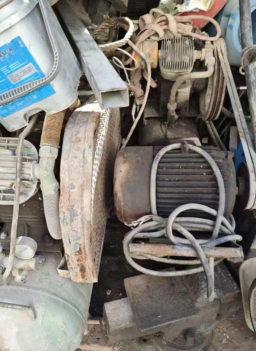 兰州地区处理平板闸阀、两台空压机