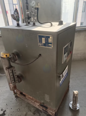 济南地区处理2台100kg电加热蒸汽锅炉 电动叉车