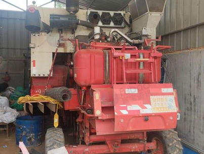 滨州地区处理20年金大丰三行 17年GE70收割机