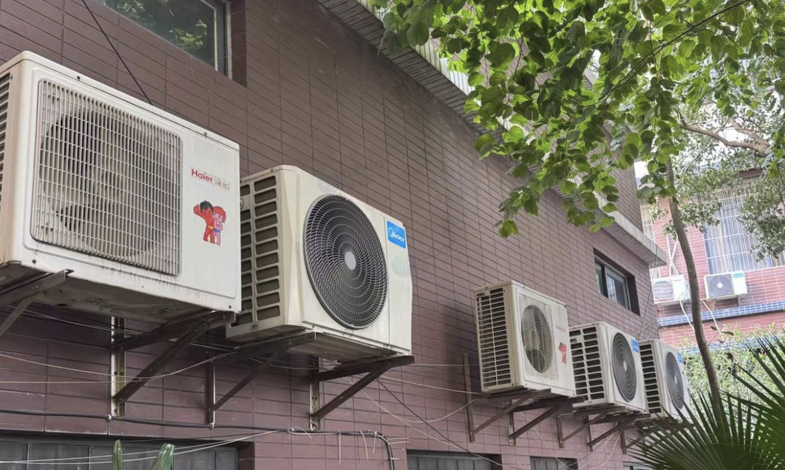 清远地区处理5台空调