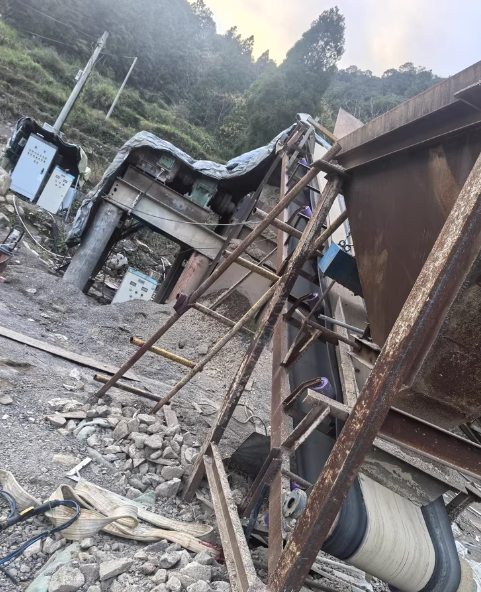 温州地区处理洗沙设备，带筛子、输送带、除铁器、电机