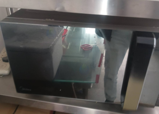 泉州地区个人处理空调2台、冰箱、展示柜、蒸饭柜