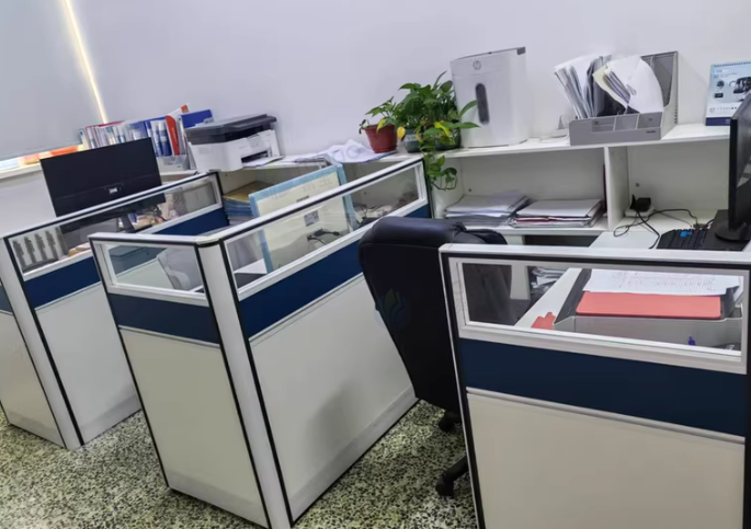 沈阳地区处理3套办公桌椅