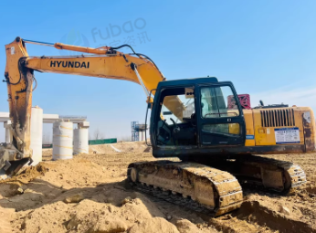 青岛地区处理11年现代215挖掘机