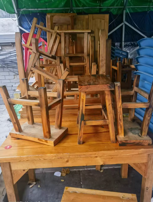 北京地区处理大排档塑料桌椅、实木桌凳