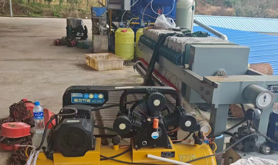 玉溪地区处理压滤机、出料机、污水处理设备