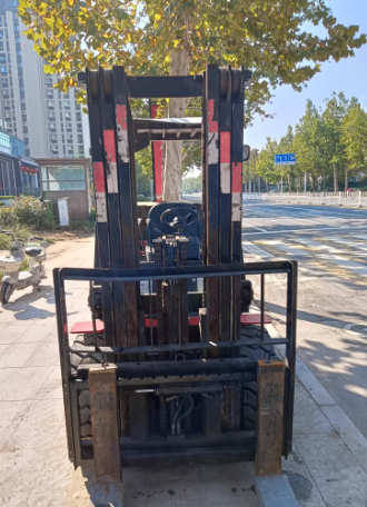 潍坊地区处理3.8吨杭叉叉车