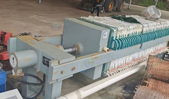 玉溪地区处理压滤机、出料机、污水处理设备