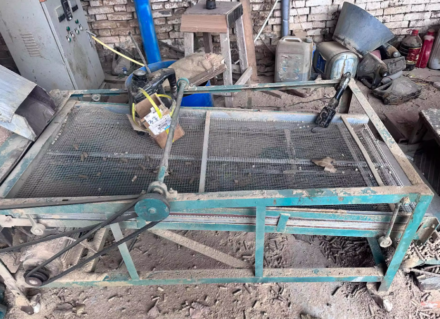 周口地区工厂处理55KW450平模颗粒机全套设备