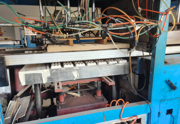 泰州地区工厂处理全自动吸塑成型机器2台