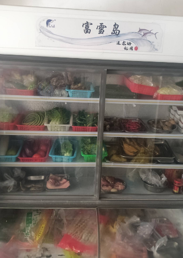 泉州地区个人处理空调2台、冰箱、展示柜、蒸饭柜