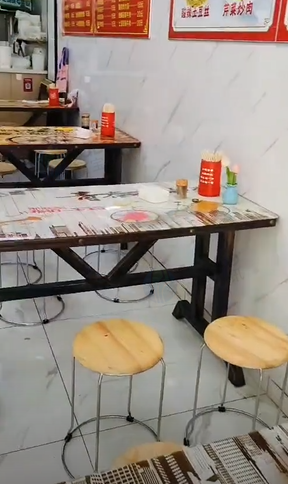 孝感地区处理空调、操作台、展示柜等餐馆设备