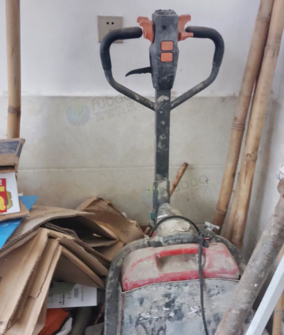 德阳地区处理砌砖工具、电动叉车、斗车、脚手架