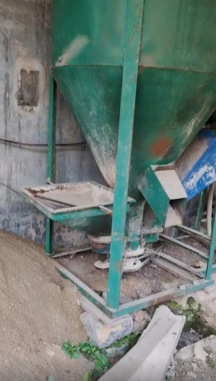 衡水地区处理饲料搅拌机一台