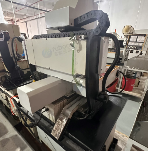 常州地区工厂处理精密双头打孔攻丝机4台