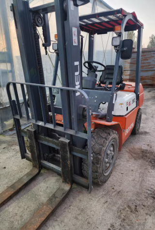 潍坊地区公司处理合力3吨叉车