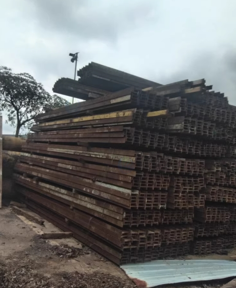 琼海地区处理工程剩下的盘扣支架、14号工字钢管桩、450大梁等