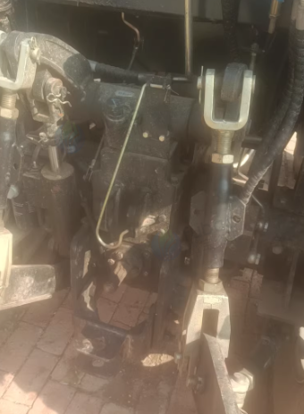 潍坊地区处理21年华拖1004拖拉机